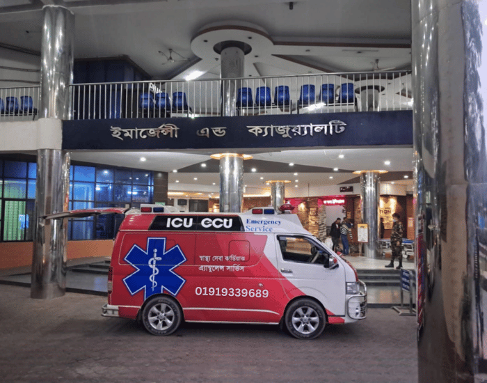 CCU ambulance service in Dhaka for critical cardiac patient transport